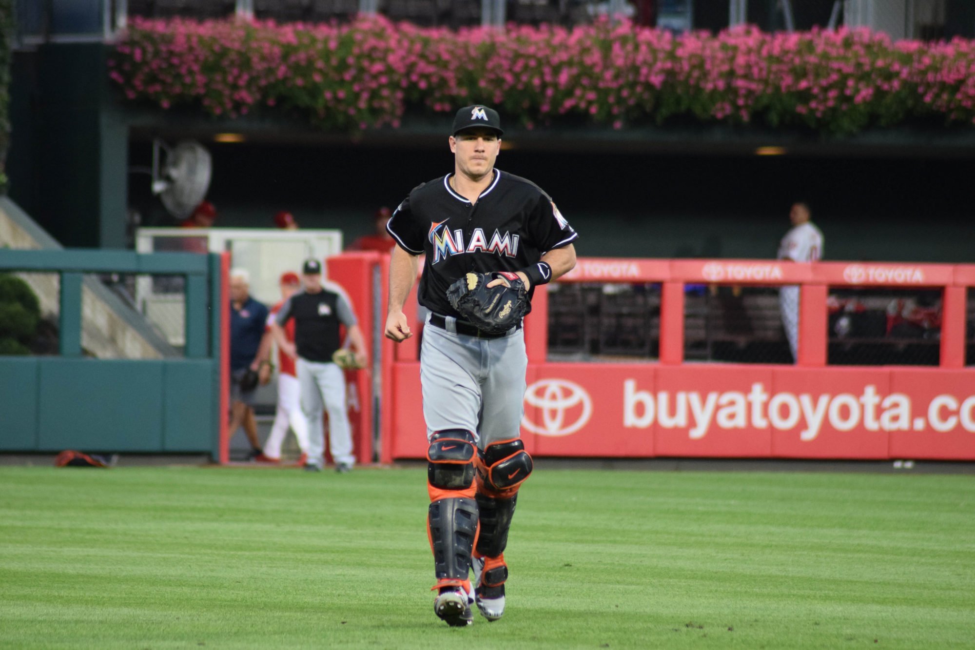 Miami Marlins on X: Please welcome the most important All-Star. And J.T.  Realmuto. 🤩  / X