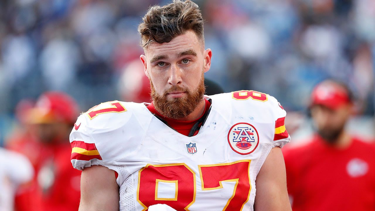 Travis Kelce is the best tight end in NFL history
