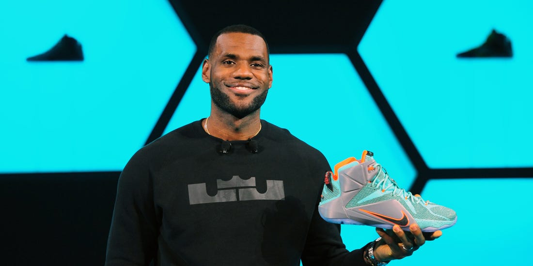 Omgekeerde Uitrusting uitdrukken Biggest NBA shoe deals: Largest sneaker deals in NBA history
