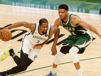Giannis guards KD